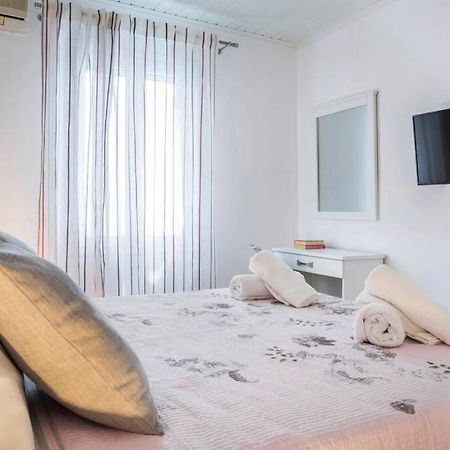 Thea Daire Vlachata Dış mekan fotoğraf